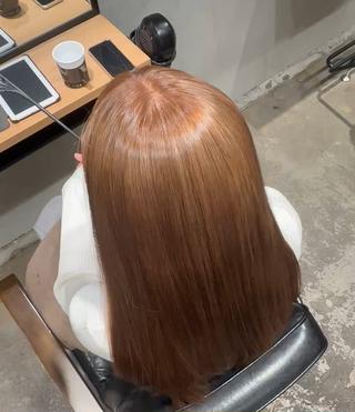 ブリーチで痛んだ髪にも艶が戻ります!
アンジェンダー 美髪補正カラー