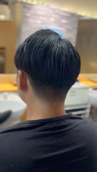 ツーブロックスタイル
フェードは受け付けていません 