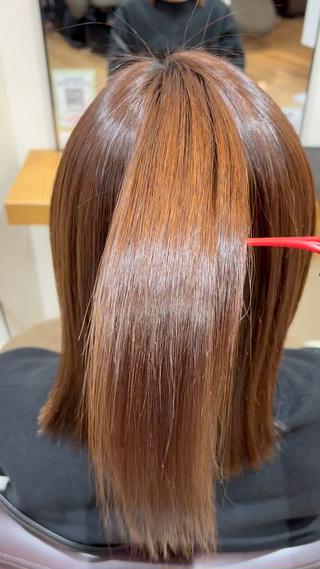 酸性ストレート
リタッチのみでもここまでサラサラに艶々に仕上がります！ 