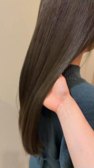 ロング 💛🤍U too e’s 鎌倉🧸のヘアスタイル