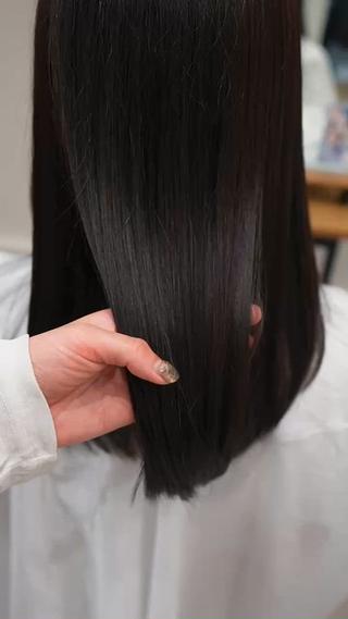 ロング 💛🤍U too e’s 鎌倉🧸のヘアスタイル