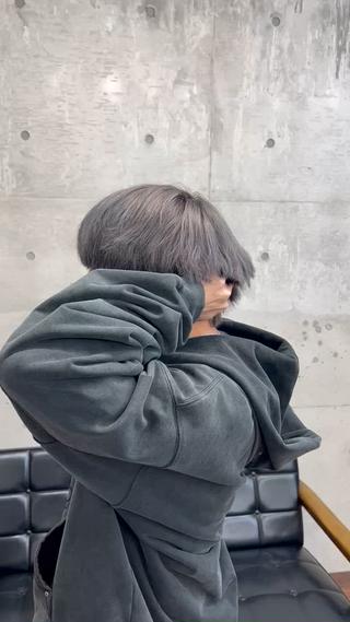 シルバーグレージュ 