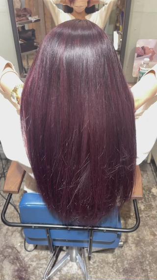 髪質改善は任せてください

おさまりの良い髪は人生変えますよ
︎朝のスタイリング大変じゃないですか？
︎膨らんでおさまり悪くなってないですか？
︎過去に矯正失敗されたことありますか？
︎髪のダメージで髪質改善できないと思ってませんか？
︎シャキーンってなると思ってませんか？
・
まずはご相談下さい♪思ってる以上に楽になれると思いますよ
・
他にもデザインカラー系も承ってます
ご質問でも気軽に連絡下さいね(^^)v 