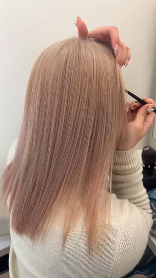 ミディアム 透け感カラー 顔周り/neneのヘアスタイル