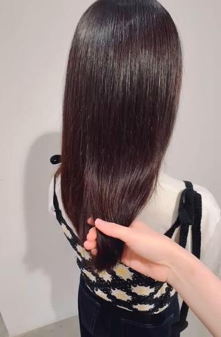 Aujuaうるつやトリートメント
お客様のお悩みに合わせて4つのトリートメントを組み合わせお客様の理想の髪の毛をつくります！ 