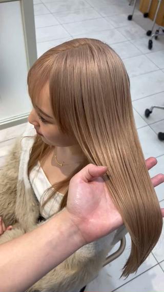 ミディアム レイヤー専門家 ダブルカラー修のヘアスタイル