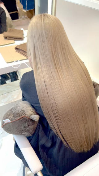 ロング カラー レイヤー専門家 ダブルカラー修のヘアスタイル