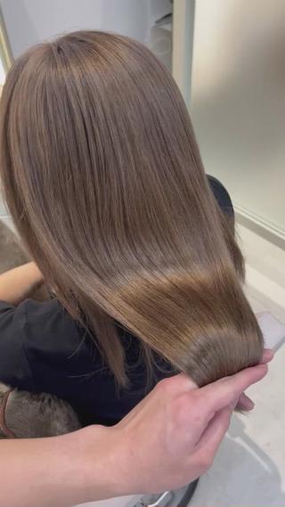 ミディアム カラー レイヤー専門家 ダブルカラー修のヘアスタイル