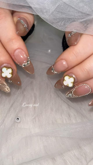ネイル Luuny nailのネイルデザイン