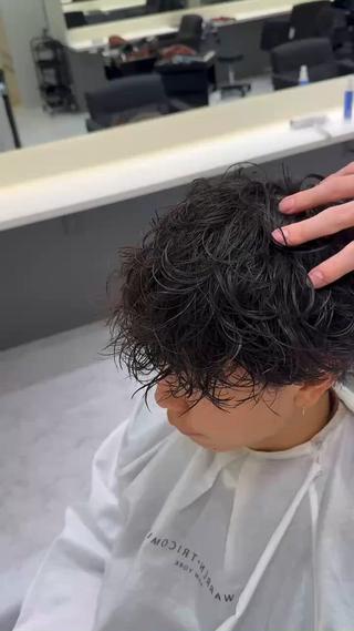 パーマ メンズ ウォーレントリコミ ニューヨーク所属・メンズパーマ特化 北爪のヘアスタイル