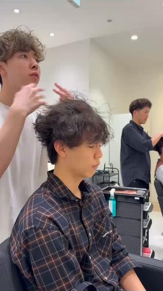 パーマ メンズ ウォーレントリコミ ニューヨーク所属・メンズパーマ特化 北爪のヘアスタイル