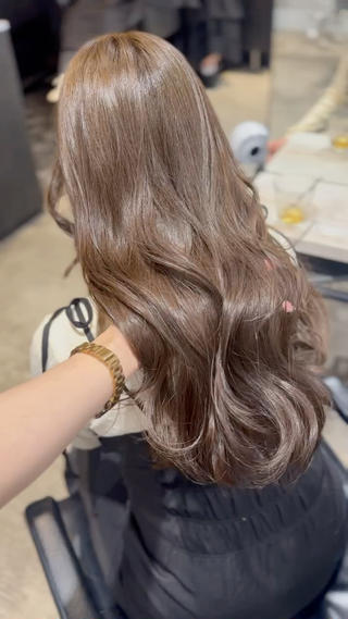 ロング カラー youres hair東新宿店所属・新宿⌇韓国風ヘア ⌇透明感カラーのヘアスタイル