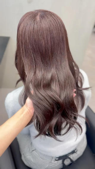 ロング カラー youres hair東新宿店所属・新宿⌇韓国風ヘア ⌇透明感カラーのヘアスタイル