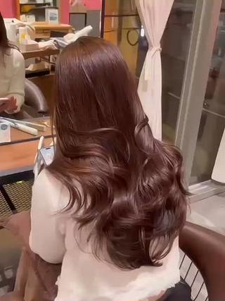 たっぷりレイヤーでどの方向から見ても綺麗なシルエットに️ 