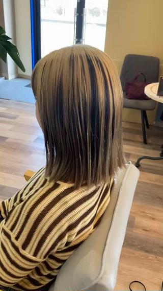 ミディアム 中野 紹江のヘアスタイル