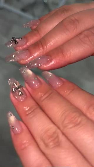 ネイル emuなんば HONOKAのネイルデザイン