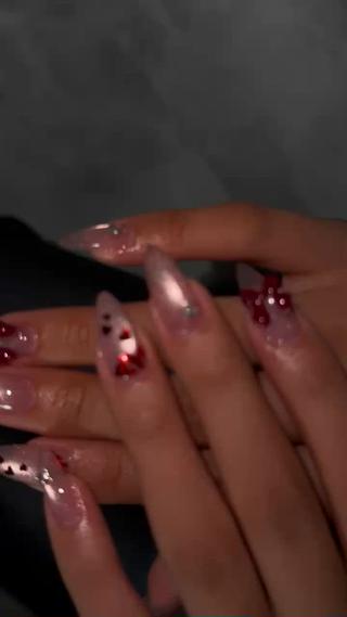 ネイル emuなんば HONOKAのネイルデザイン