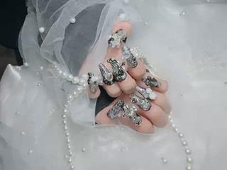 ネイル emuなんば HONOKAのネイルデザイン