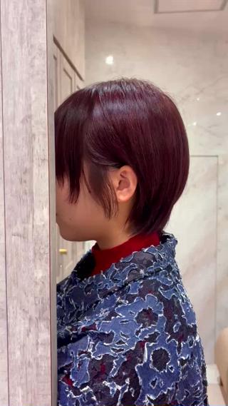 ショート カラー かどたはるな レイヤー/パーマのヘアスタイル