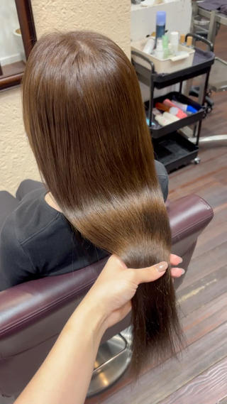 明るめのカラーもトリートメントで艶々に 
