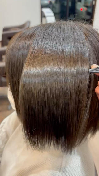 Olive beige color
柔らかいカラーで今年春トレンド 