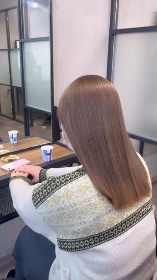 ミルクティーグレージュ
#京橋カラー #京橋ブリーチ #京橋美容室 #ミルクティー #ミルクティーグレージュ