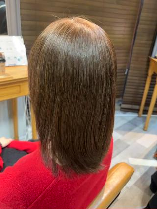 白髪を目立たないように明るめ寒色ブラウンに！ 