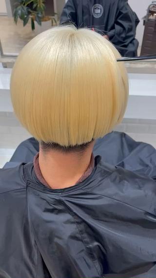 実際に自分の髪の毛でやってみました！！
仕上がりはこんな感じでツヤツヤさらさらになります！
ブリーチ3回パーマ3回の髪の毛でもここまで行けます！！ 