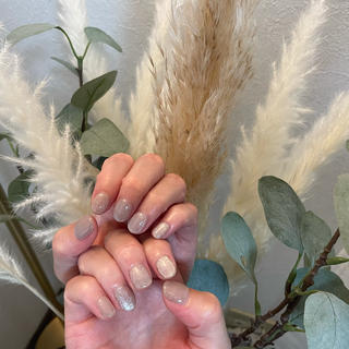 マグネットはワンカラーコース3500円に
一本＋110円のオプションメニューになります 