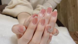 ネイル うる艶/透明感 Rirashaのネイルデザイン