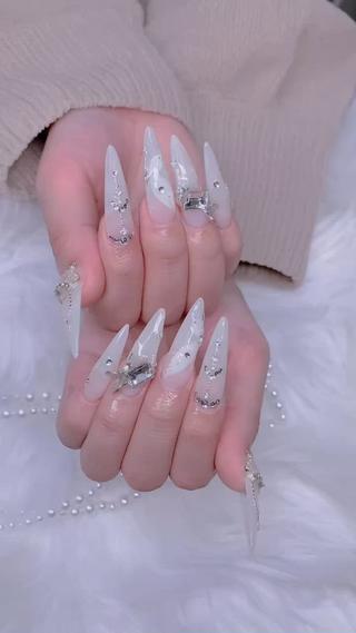 ネイル Lily nails studio所属・Lily nails studioのネイルデザイン