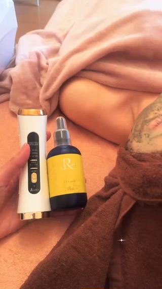 陶肌トリートメントオプションメニュー

イオン導入は、CYリキッド

たるみ
くすみ
シワ
ニキビ
ニキビ跡

万能な人幹細胞美容液

#ハーブピーリング
#ハーブピーリング埼玉
#ハーブピーリング上尾
#上尾
#MEGUMI
#陶肌トリートメント
#陶肌トリートメント埼玉 