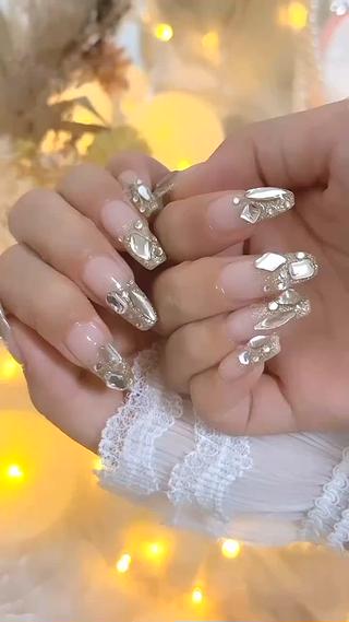 ネイル joliesse【ジョリエス】所属・JOLIESSE Ayumiのネイルデザイン