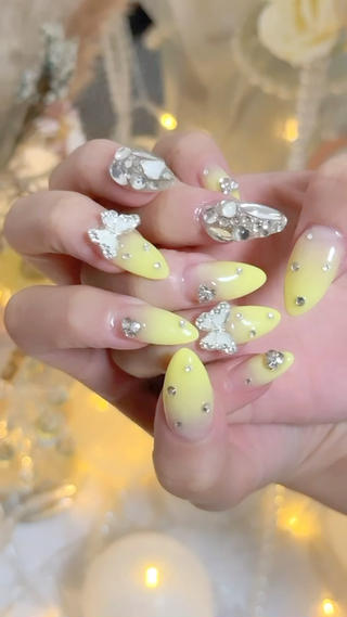 ネイル joliesse【ジョリエス】所属・JOLIESSE Ayumiのネイルデザイン