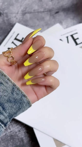 ネイル joliesse【ジョリエス】所属・JOLIESSE Ayumiのネイルデザイン