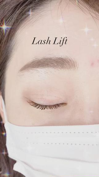 ラッシュリフトでお目元パッチリ華やかに♪♪
自まつ毛が上がると気分も上がる︎︎
 