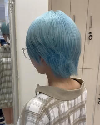 ショート Notoミルクティー グレージュカラーのヘアスタイル
