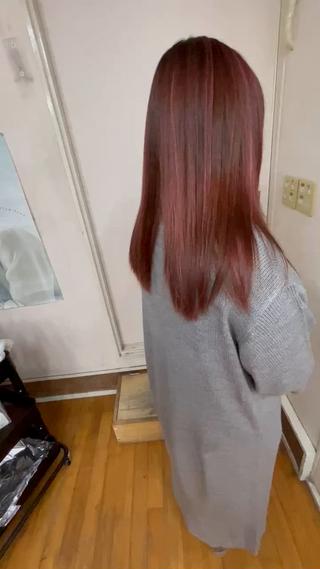 セミロング カラー ヘアアレンジ BOB所属・三輪 太一のヘアスタイル