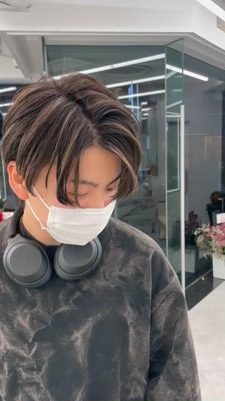 コントラストハイライト

幅広いファッションに合うのでメンズをの方オススメ️ 