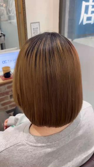 ショート パーマ 越冨晃平 レイヤー/顔周りのヘアスタイル