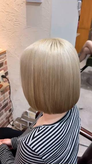 ショート カラー 越冨 レイヤー/ 顔周り特化/髪質改善のヘアスタイル