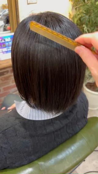 ショート パーマ 越冨晃平 レイヤー/顔周りのヘアスタイル