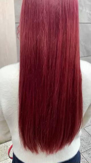 ロング カラー 越冨 晃平のヘアスタイル