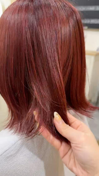 赤系のお色はブリーチなしダブルカラーがおすすめです
ぜひ細かいお色味のご相談お待ちしております 