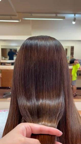 艶感の出る縮毛矯正人気です 