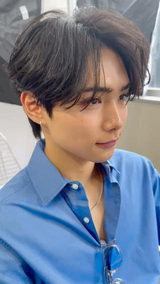 メンズ 表参道フェザーパーマ ニュアンスパーマのヘアスタイル