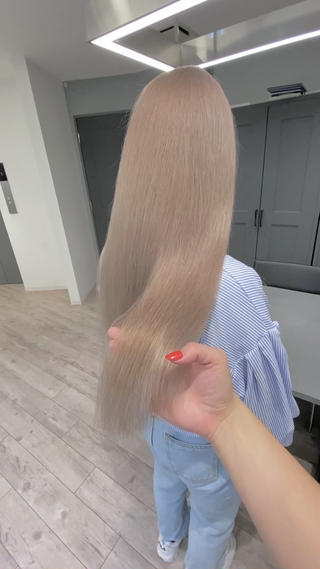 ロング カラー ハイトーン特化サロン 🍑momo🍑のヘアスタイル