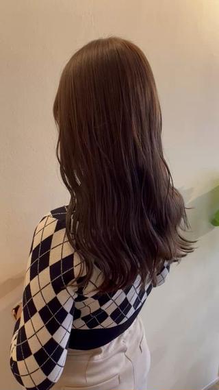 brown×ふわふわウェーブ
ワンカラーでできる柔らかい色味が最強にかわいいです