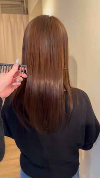 お客様ひとりひとりにあった薬剤選定とアイロンワークにもこだわってるので、サラサラツヤツヤな髪になれちゃいます