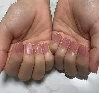 オフィスマグネットネイル
お仕事が厳しくてもネイルでおしゃれしたいお客様にオススメマグネットねいるもございますよ(^^)
こちらはお仕事柄ネイルの色の指定しっかりあるお客様ネイルです︎
今季は透明感でちゅるちゅるカラーたっっくさんございます
どの程度がOKかで模様の出し方も変えられるのでぜひ
ご相談くださいね 